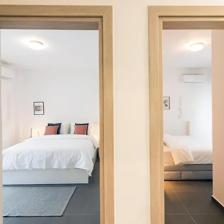 Apartment F & B Collection - 3 Bedroom Penthouse