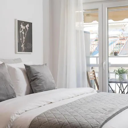 F & B Collection - 3 Bedroom Penthouse Apartment
