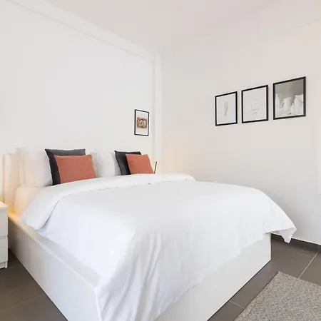 Apartment F & B Collection - 3 Bedroom Penthouse *