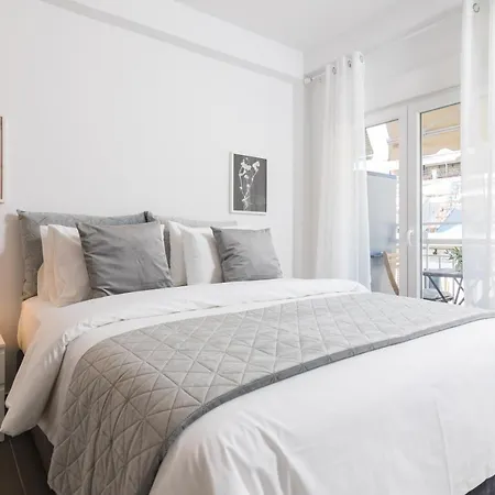 F & B Collection - 3 Bedroom Penthouse Apartmán *