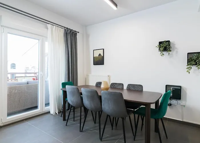 F & B Collection - 3 Bedroom Penthouse * Thessaloniki