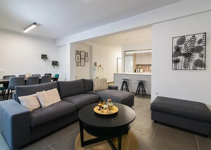 Апартаменты F & B Collection - 3 Bedroom Penthouse Салоники