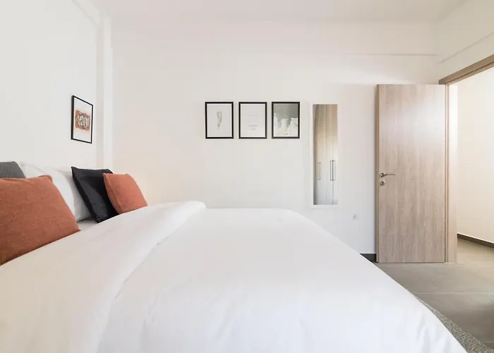 F & B Collection - 3 Bedroom Penthouse *